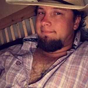 Meet your Posher, Dennis